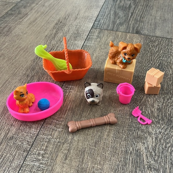 Barbie Pets & More-A variety of Bundled Barbie Item & More accessories a… - Picture 6 of 7